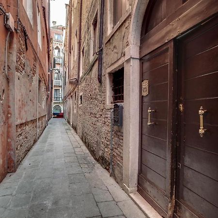 Canal View Suite In Rialto By Wonderful Italy Венеція Екстер'єр фото