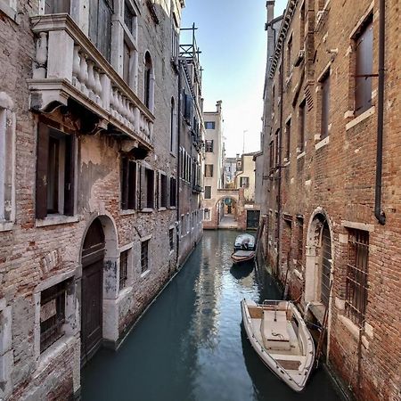 Canal View Suite In Rialto By Wonderful Italy Венеція Екстер'єр фото