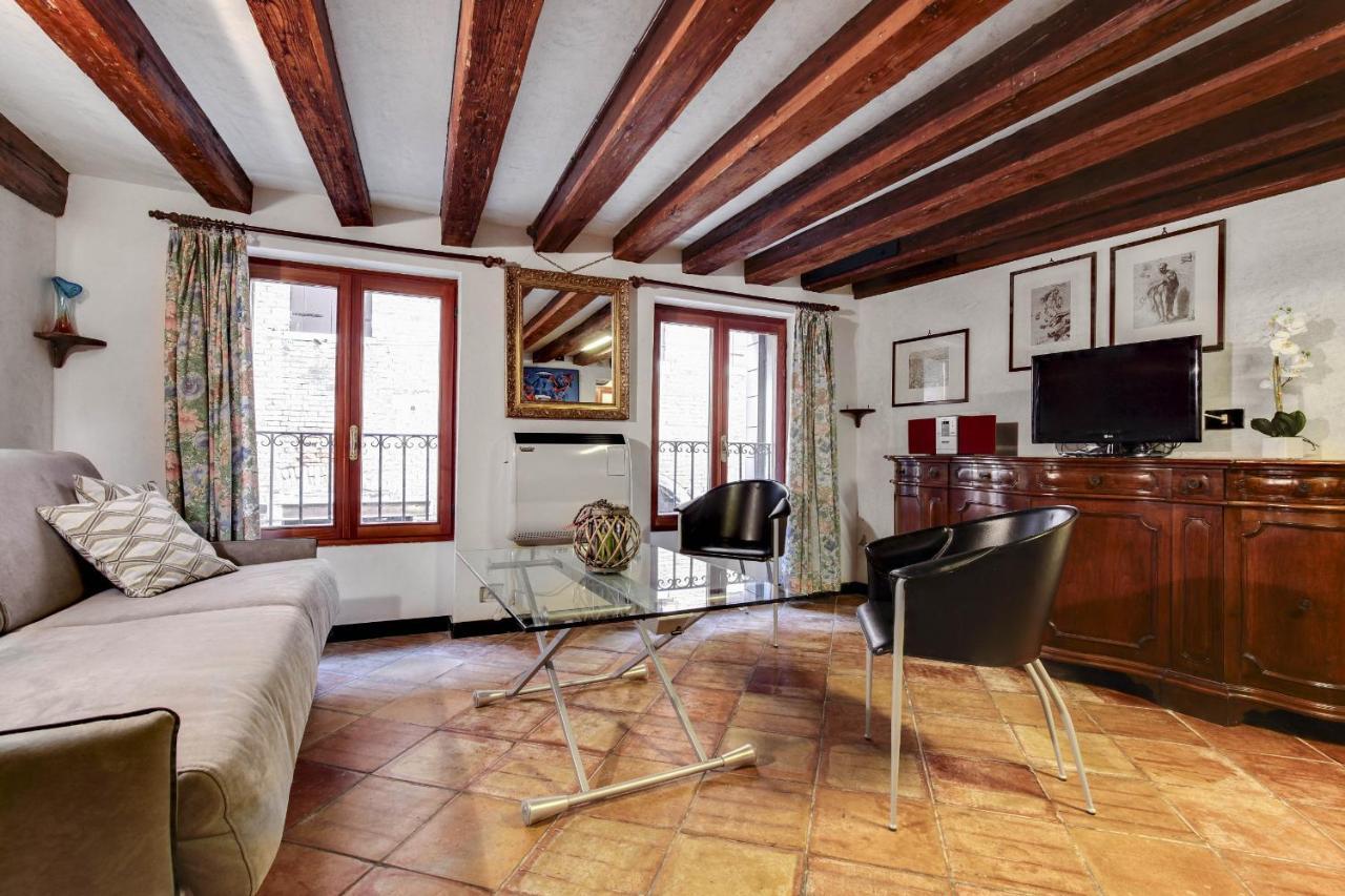 Canal View Suite In Rialto By Wonderful Italy Венеція Екстер'єр фото