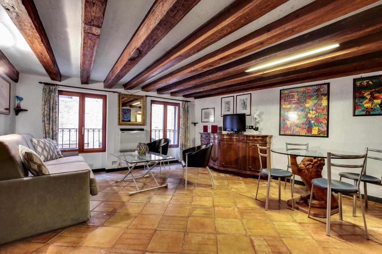 Canal View Suite In Rialto By Wonderful Italy Венеція Екстер'єр фото